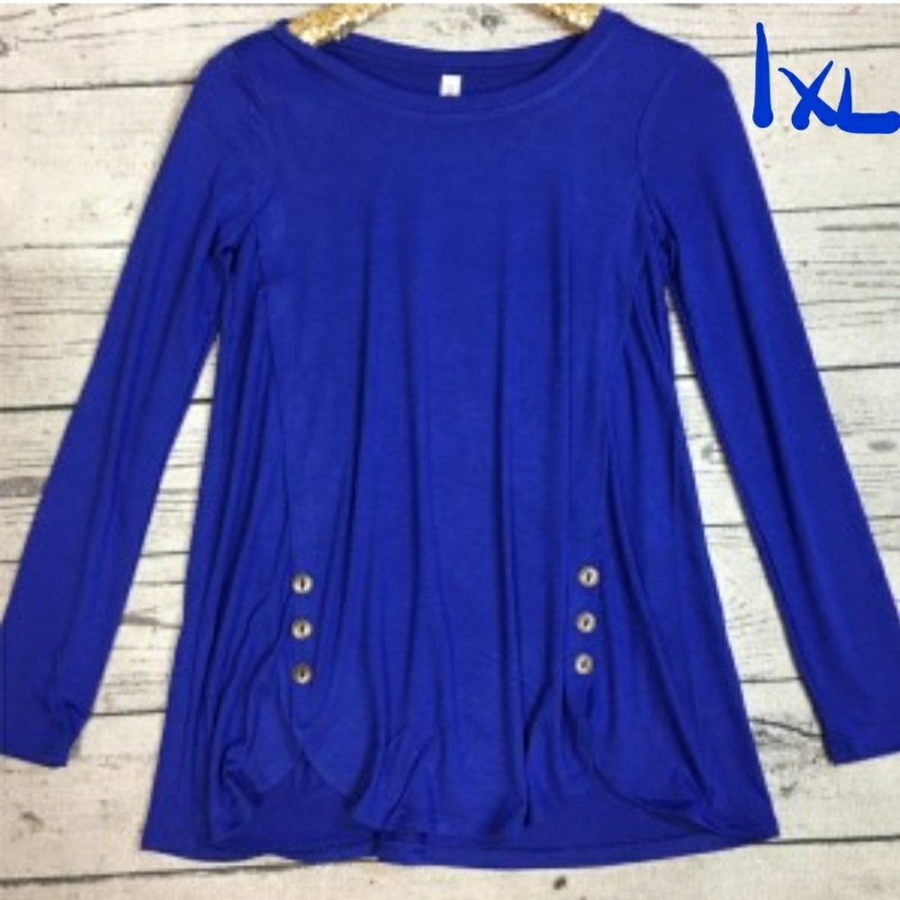 NIB Plus Zenana Top w/Side Button Detail 1XL